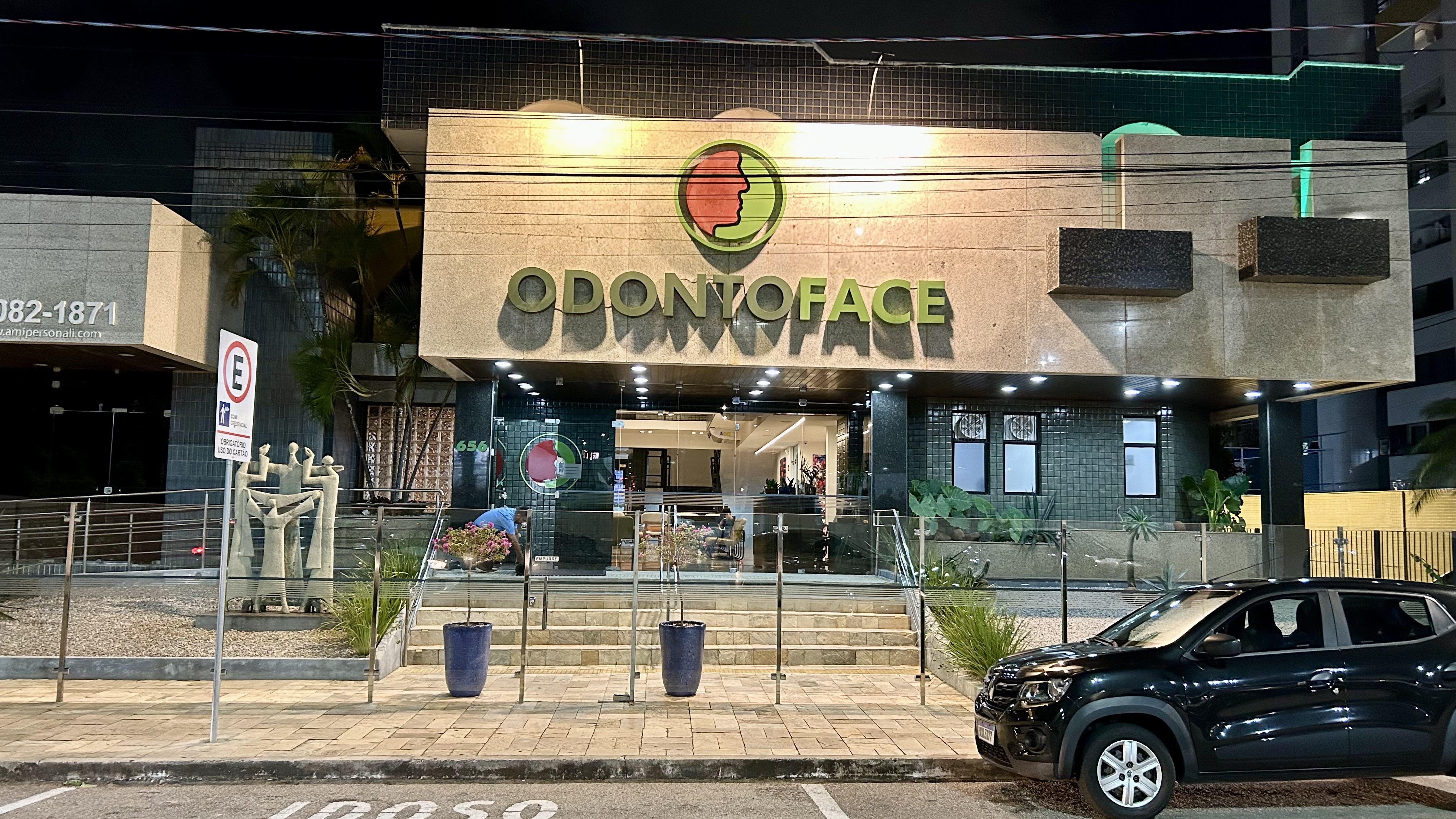 Fachada da Clínica OdontoFace